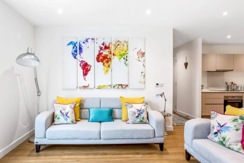 Apartamento Stunning 2 Bed/2 Bath In Town Centre & Parking! Bracknell Exterior foto